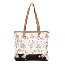 Load image into Gallery viewer, Sawyer Tote