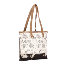 Load image into Gallery viewer, Sawyer Tote